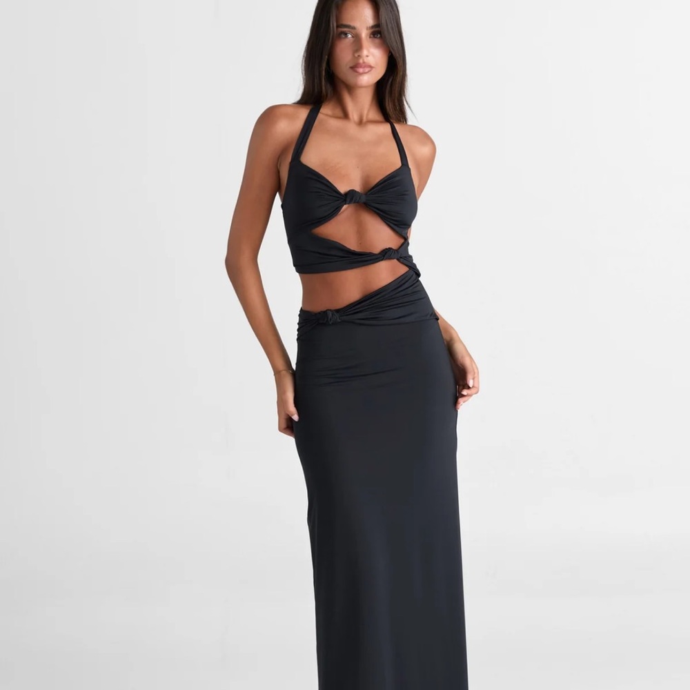 Sasha Therese Black Twist-Knot Cutout Halter Maxi Dress